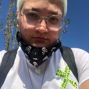 Meet your Posher, Olivia